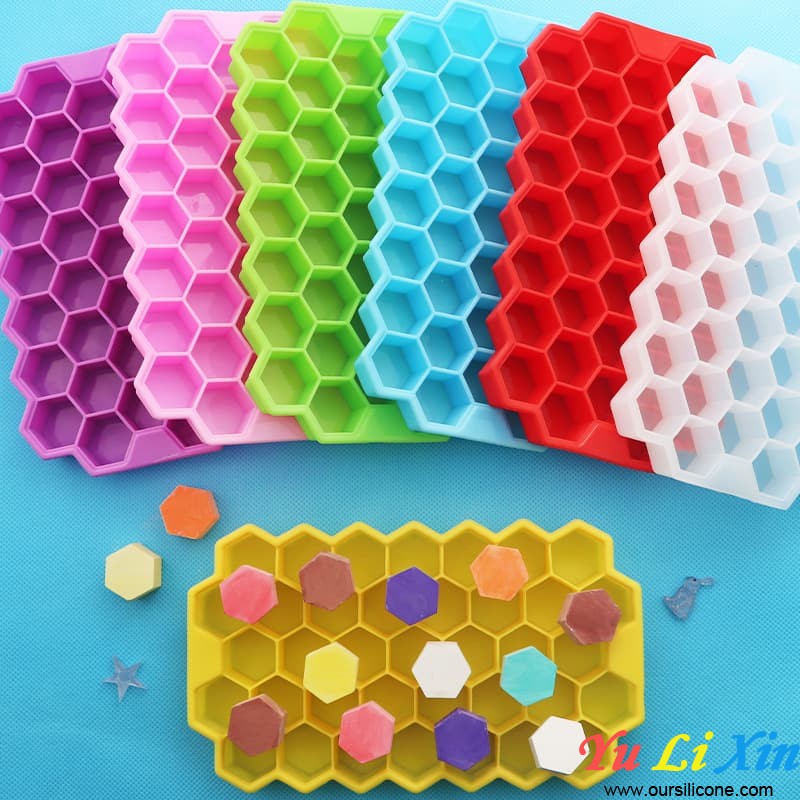 37 Cavities BPA Free Honeycomb Silicone Ice Cube Mold